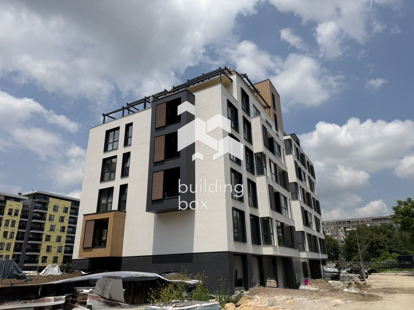 Двустаен в Royal Garden 3 кв.Христо Смирненски - 0