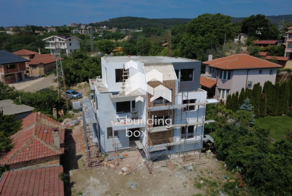 КЪЩА с морска панорама в м-т Траката - 0