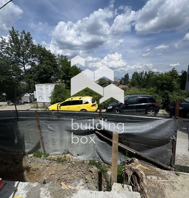 Продава тристаен апартамент в кв. Бояна - 0