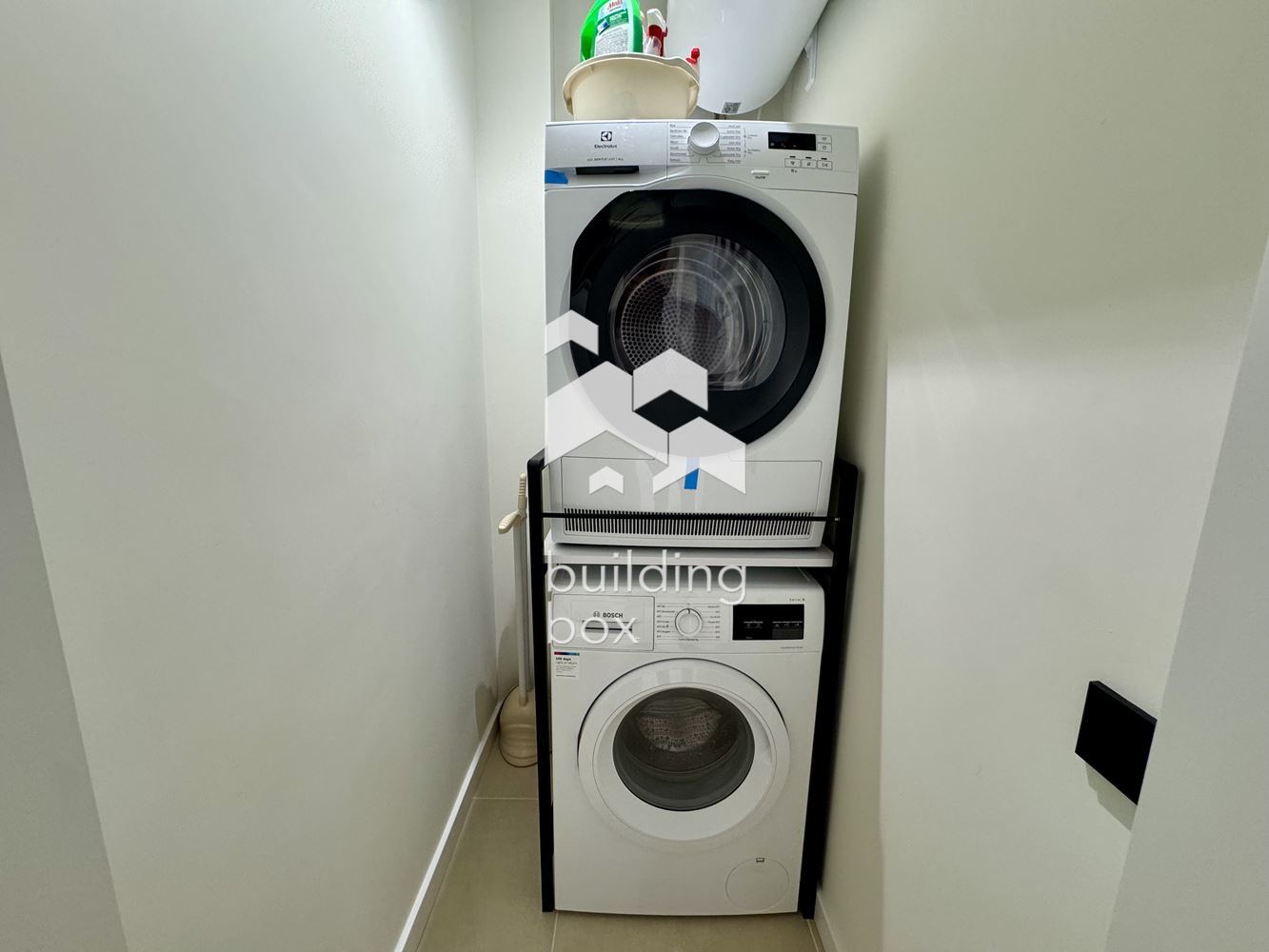 Чисто нов тристаен в Кръстова вада - 0