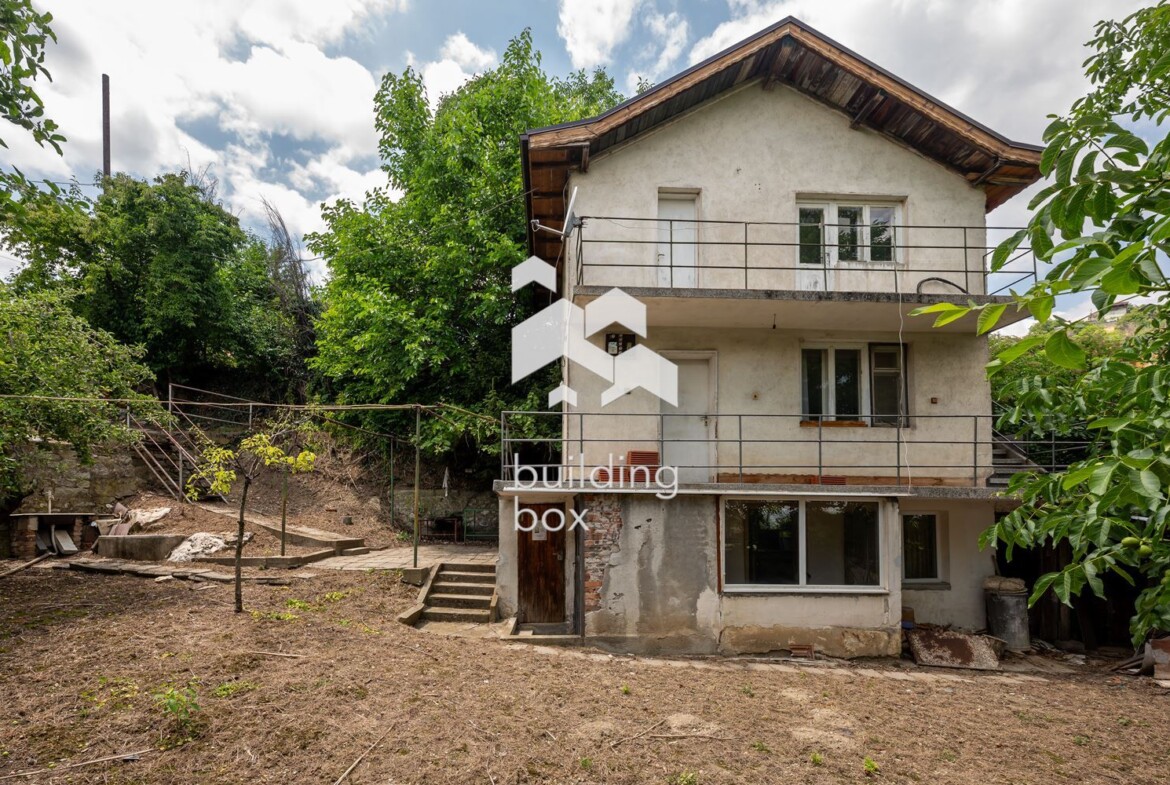 Къща с двор в спокойното с. Руен, общ. Куклен - 0