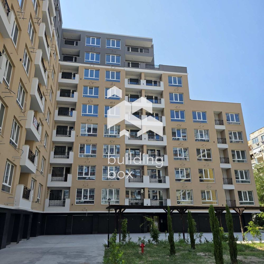 Двустаен апартамент в кв. Южен