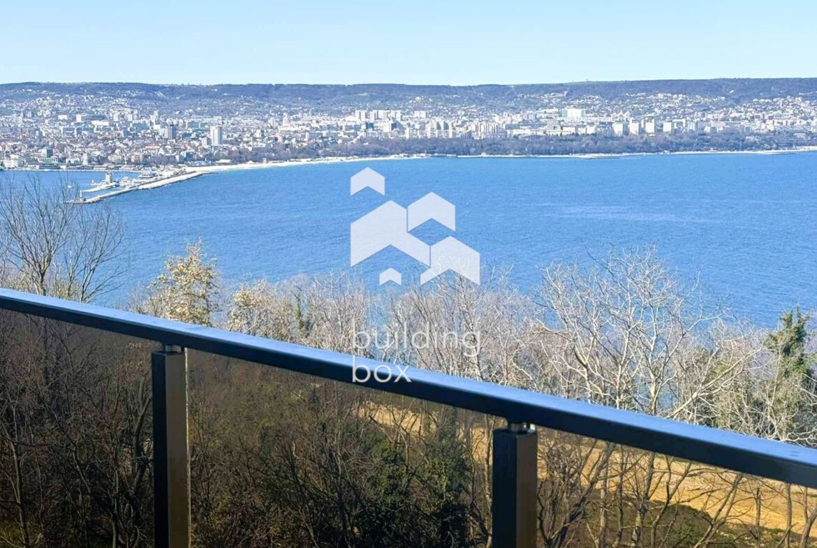 Тристаен апартамент с Морска Панорама - 0