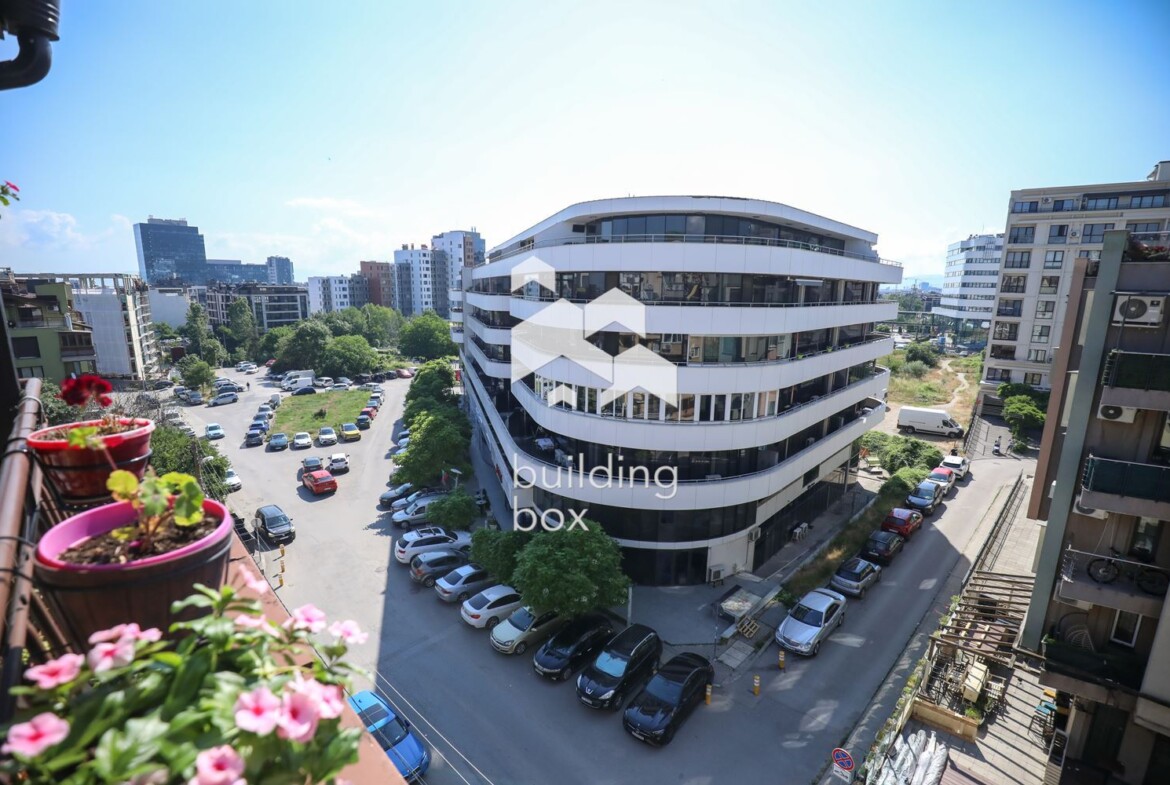 Продава тристаен апартамент в кв. Манастирски ливади - запад - 0