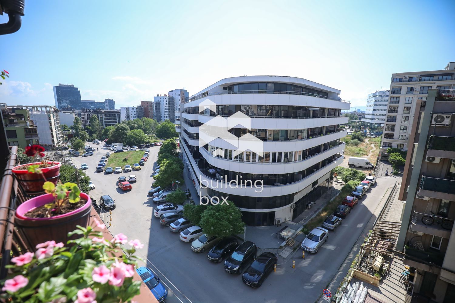 Продава тристаен апартамент в кв. Манастирски ливади - запад - 0