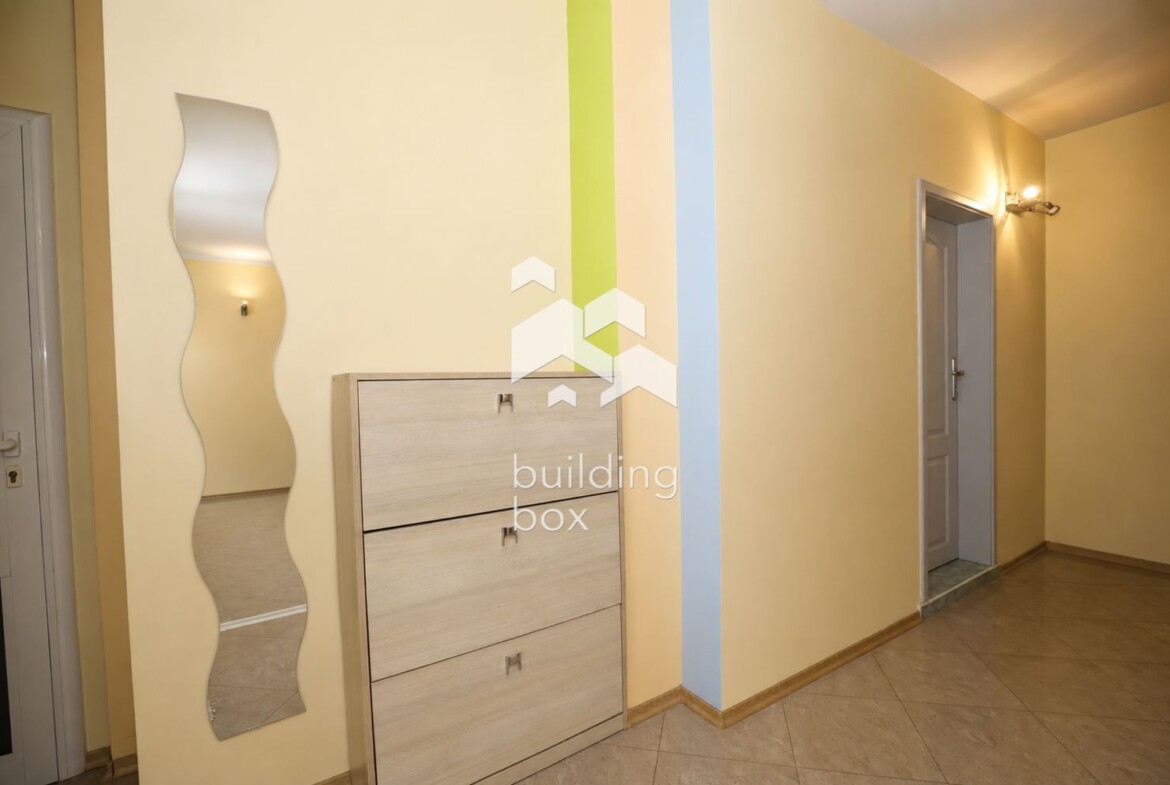 Продава тристаен апартамент в кв. Манастирски ливади - запад - 0