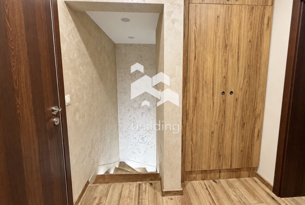 Къща в кв. Враждебна - 0